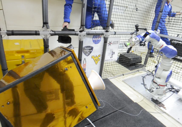 Robot microgravity 1 preview
