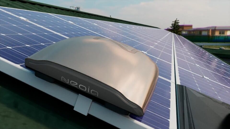 Neoia cleaning robot on solar panels; user-provided case image